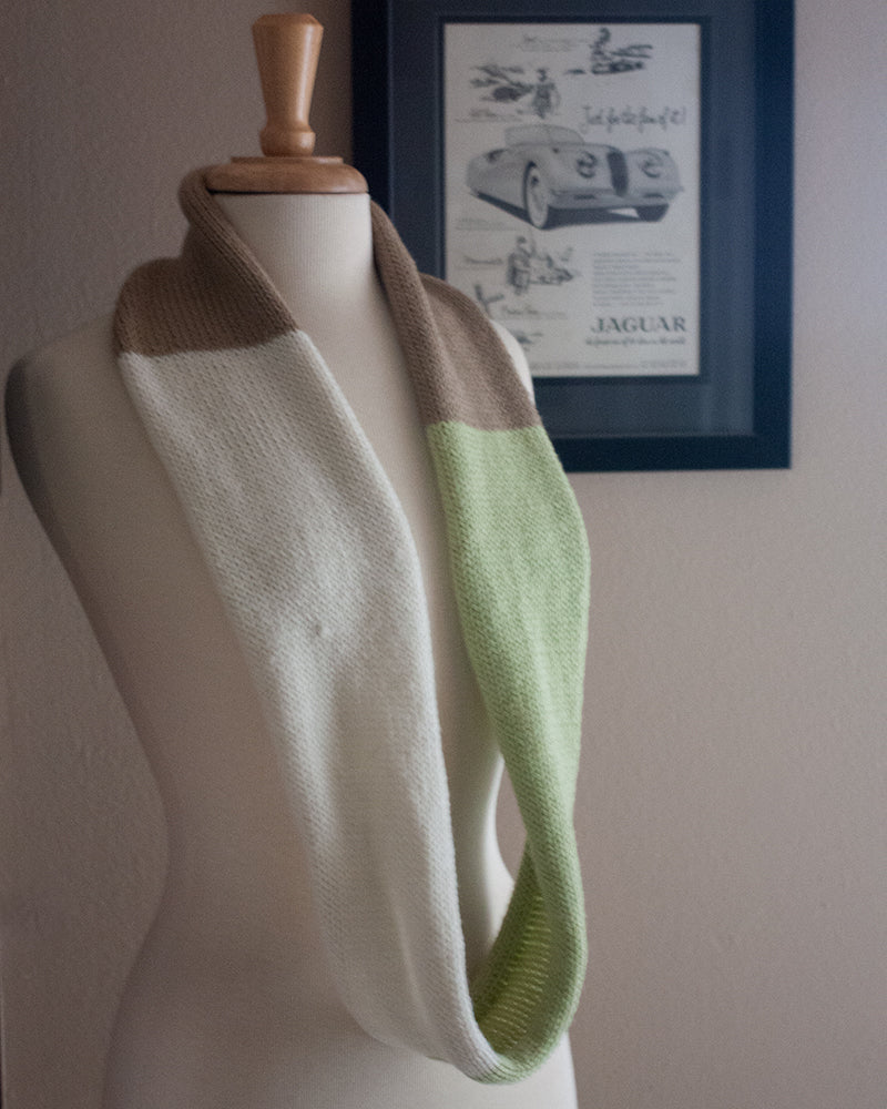 Compatto Cowl FREE Infinity Scarf PDF Knitting Pattern
