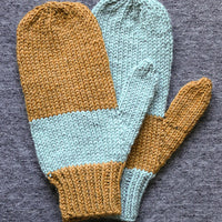 Easy Twisted Rib Mittens FREE Knitting Pattern