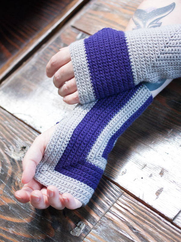 Crossroads Crochet Mitts PDF Pattern