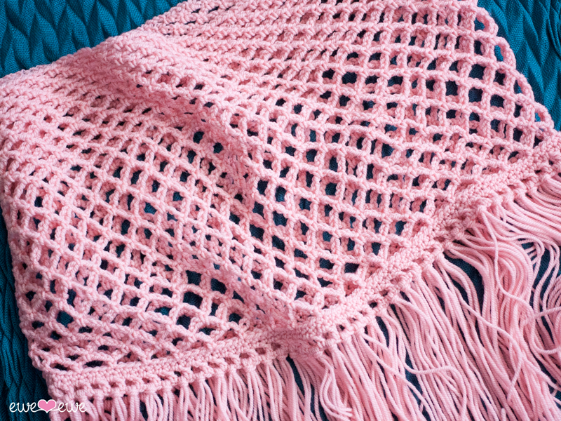 Bohemian Grove FREE PDF Crochet Cowl Pattern with Fringe