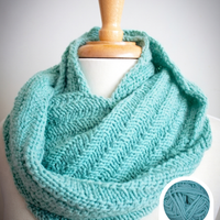 Happy Cowl Yarn Kit