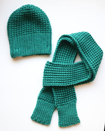 Roxana Reversible Beanie and Scarf Yarn Kit