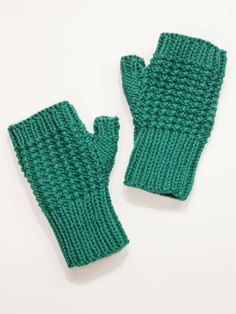 Roxana Reversible Beanie, Scarf, and Mitts FREE PDF Knitting Pattern