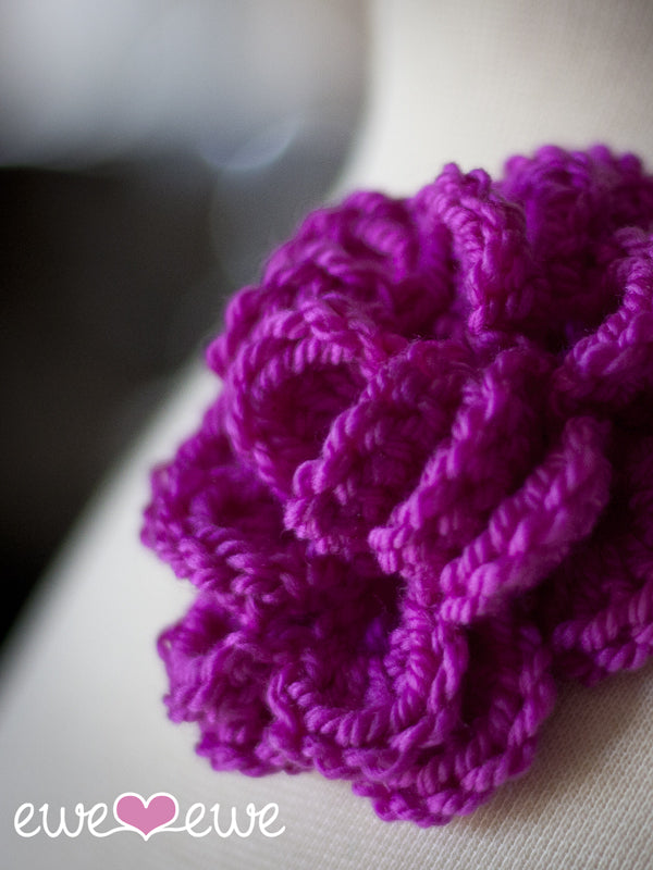 Pretty Corsage FREE Crochet Flower Pattern