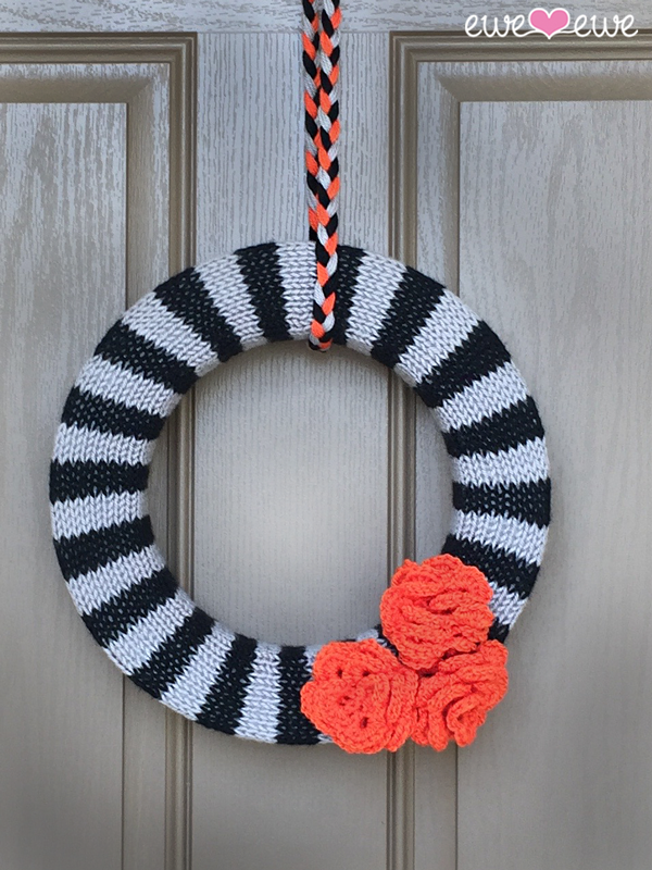 Year Round Wreath Decoration Knitting Pattern PDF