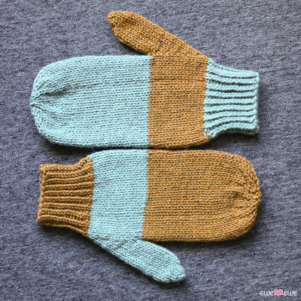 Easy Twisted Rib Mittens FREE Knitting Pattern