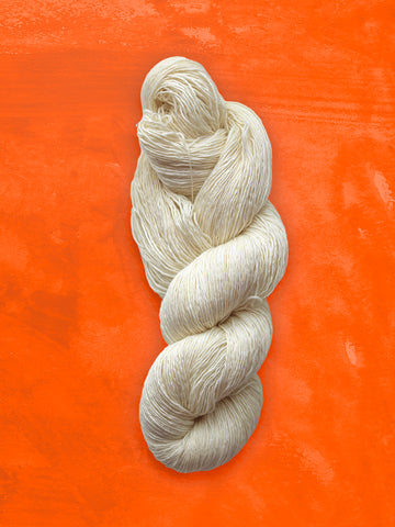 SUNPEAKS Undyed Single-Ply Fingering Weight Merino Wool Yarn