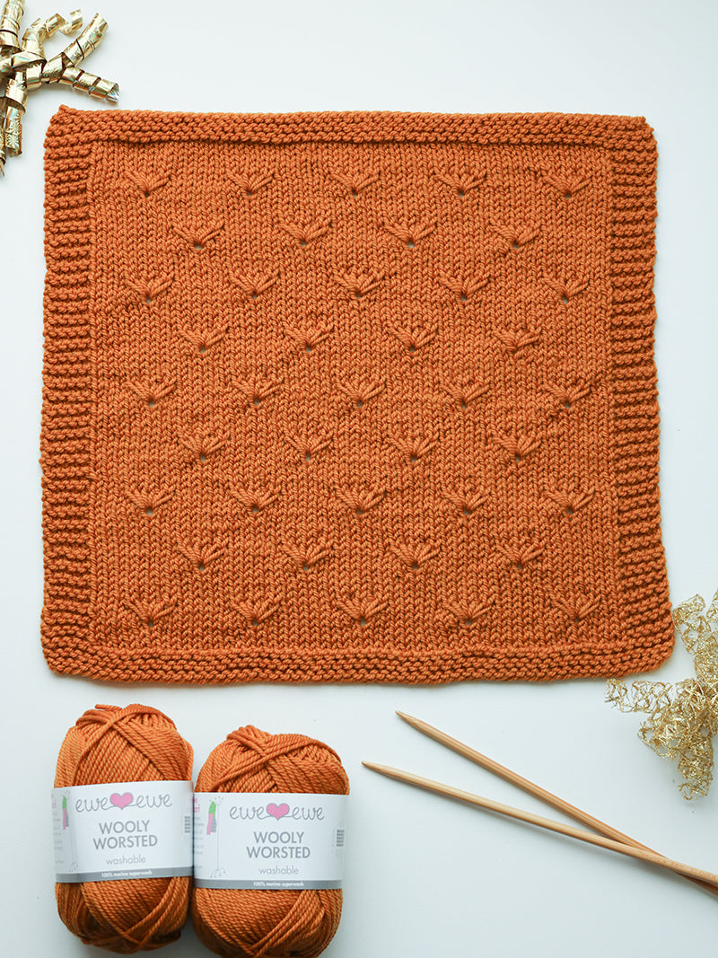 Celebration Blanket – Block 4: Blooming Daisies FREE Knitting Pattern PDF