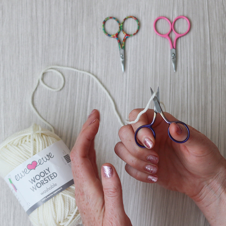 Tiny Snips 2.5 Yarn Scissors – Ewe Ewe Yarns